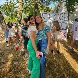 Meet your Posher, Lilly
